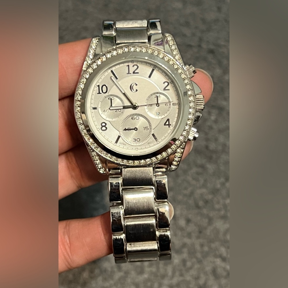 Charming Charlie‎ watch